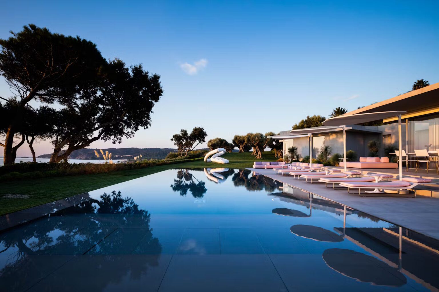 St Tropez Villas for Rent