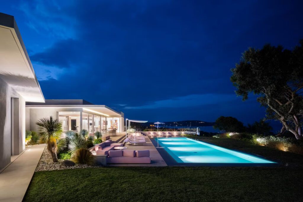 St Tropez villas for Sale